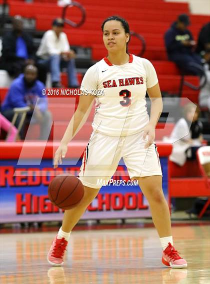 Thumbnail 3 in Fairfax vs. Redondo Union (Battle of the Beach) photogallery.