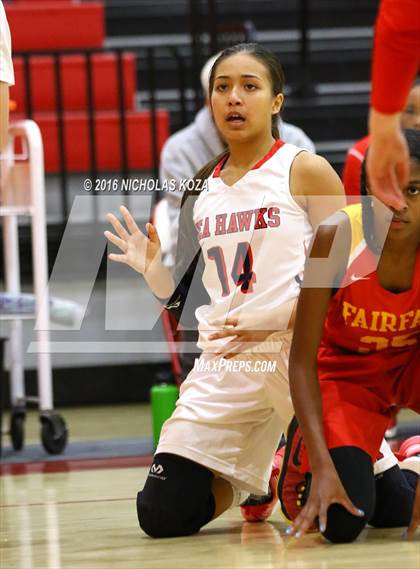 Thumbnail 2 in Fairfax vs. Redondo Union (Battle of the Beach) photogallery.