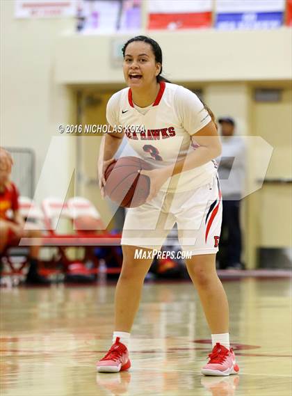 Thumbnail 1 in Fairfax vs. Redondo Union (Battle of the Beach) photogallery.