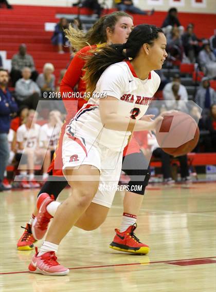 Thumbnail 2 in Fairfax vs. Redondo Union (Battle of the Beach) photogallery.