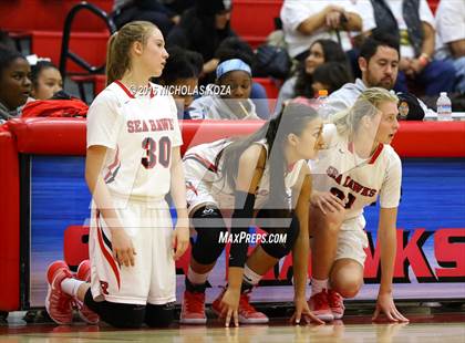 Thumbnail 3 in Fairfax vs. Redondo Union (Battle of the Beach) photogallery.