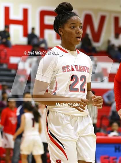 Thumbnail 3 in Fairfax vs. Redondo Union (Battle of the Beach) photogallery.