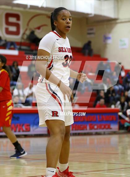 Thumbnail 3 in Fairfax vs. Redondo Union (Battle of the Beach) photogallery.