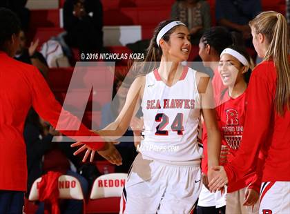 Thumbnail 1 in Fairfax vs. Redondo Union (Battle of the Beach) photogallery.