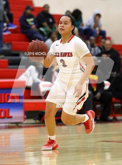 Thumbnail 1 in Fairfax vs. Redondo Union (Battle of the Beach) photogallery.