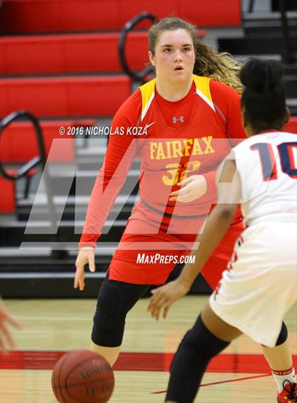 Thumbnail 3 in Fairfax vs. Redondo Union (Battle of the Beach) photogallery.