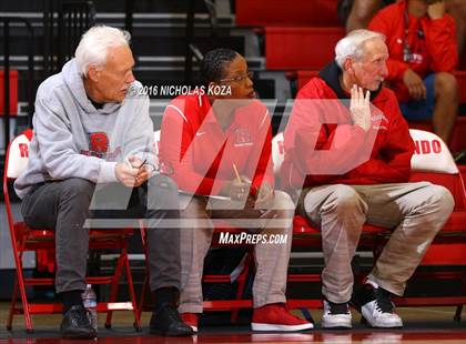 Thumbnail 3 in Fairfax vs. Redondo Union (Battle of the Beach) photogallery.