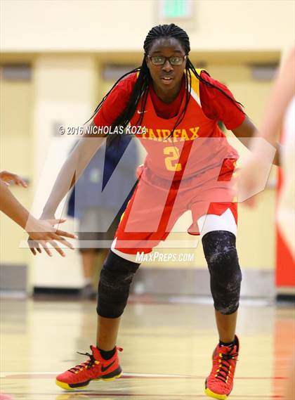 Thumbnail 1 in Fairfax vs. Redondo Union (Battle of the Beach) photogallery.