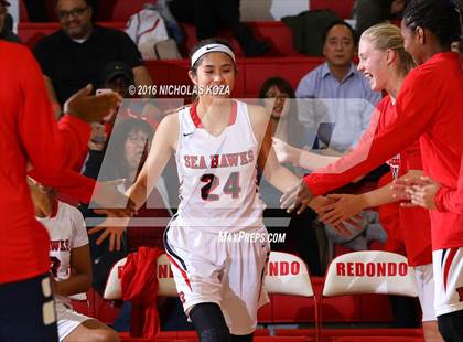 Thumbnail 2 in Fairfax vs. Redondo Union (Battle of the Beach) photogallery.