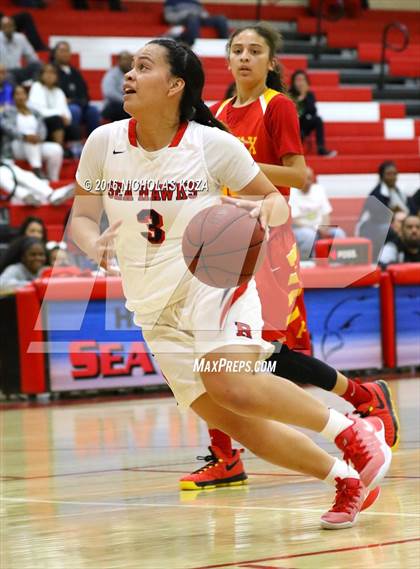Thumbnail 2 in Fairfax vs. Redondo Union (Battle of the Beach) photogallery.
