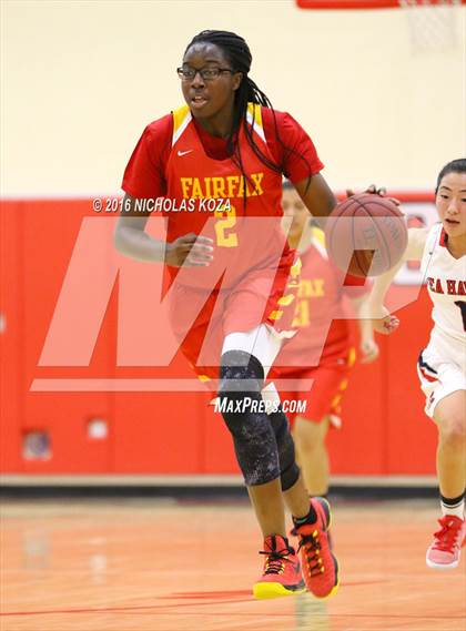 Thumbnail 3 in Fairfax vs. Redondo Union (Battle of the Beach) photogallery.