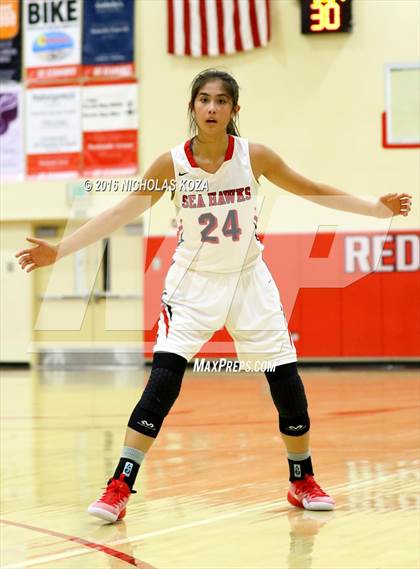 Thumbnail 1 in Fairfax vs. Redondo Union (Battle of the Beach) photogallery.