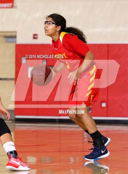 Thumbnail 2 in Fairfax vs. Redondo Union (Battle of the Beach) photogallery.