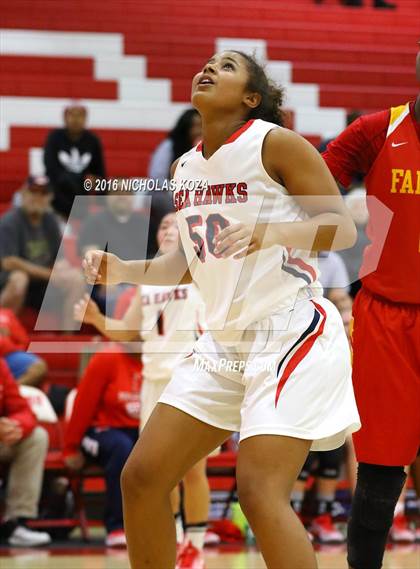 Thumbnail 3 in Fairfax vs. Redondo Union (Battle of the Beach) photogallery.
