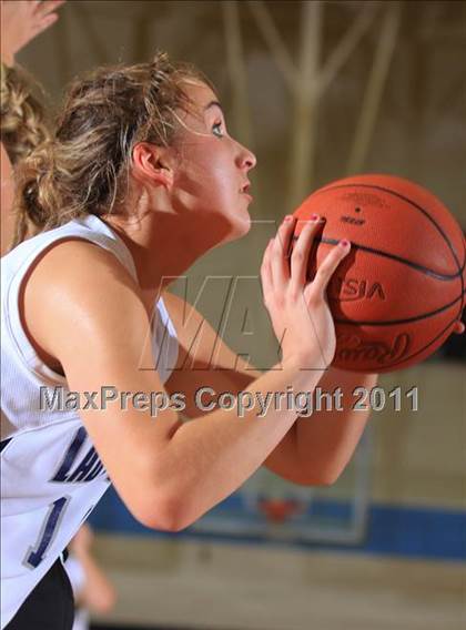Thumbnail 3 in Anderson County vs Cumberland Gap (Kroger Thanksgiving Classic) photogallery.