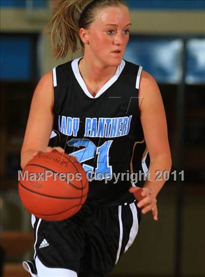 Thumbnail 3 in Anderson County vs Cumberland Gap (Kroger Thanksgiving Classic) photogallery.