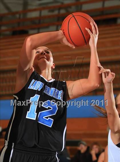 Thumbnail 3 in Anderson County vs Cumberland Gap (Kroger Thanksgiving Classic) photogallery.