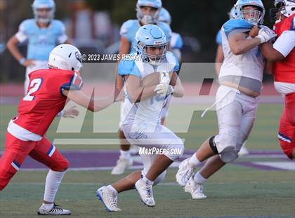 Thumbnail 3 in Hillsdale vs Richmond @ Sequoia (3-way scrimmage) photogallery.
