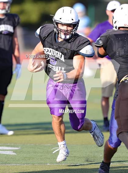 Thumbnail 2 in Hillsdale vs Richmond @ Sequoia (3-way scrimmage) photogallery.