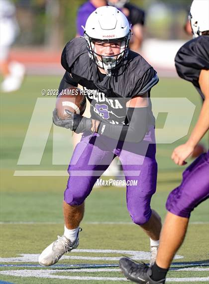 Thumbnail 3 in Hillsdale vs Richmond @ Sequoia (3-way scrimmage) photogallery.