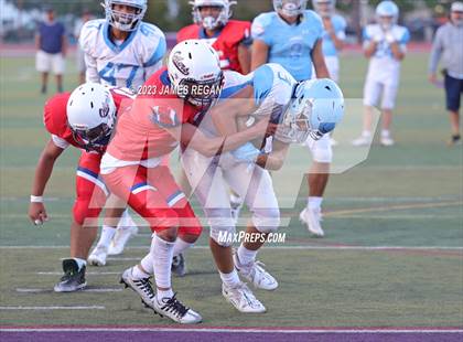 Thumbnail 3 in Hillsdale vs Richmond @ Sequoia (3-way scrimmage) photogallery.