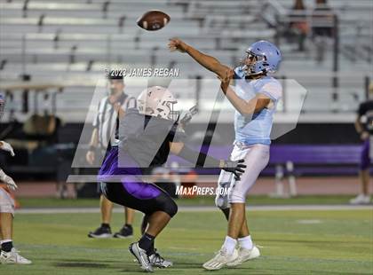 Thumbnail 1 in Hillsdale vs Richmond @ Sequoia (3-way scrimmage) photogallery.