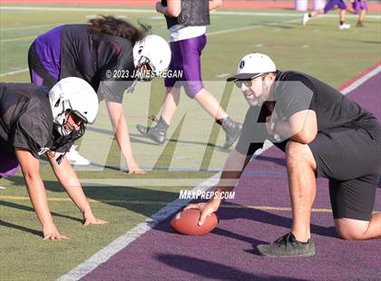 Thumbnail 3 in Hillsdale vs Richmond @ Sequoia (3-way scrimmage) photogallery.
