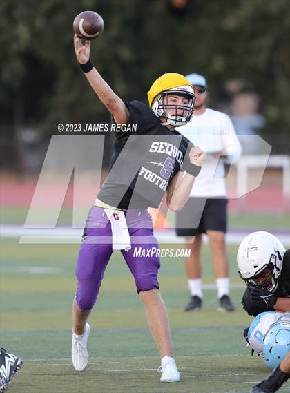 Thumbnail 1 in Hillsdale vs Richmond @ Sequoia (3-way scrimmage) photogallery.