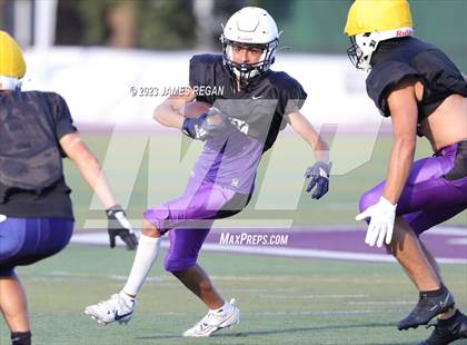 Thumbnail 1 in Hillsdale vs Richmond @ Sequoia (3-way scrimmage) photogallery.