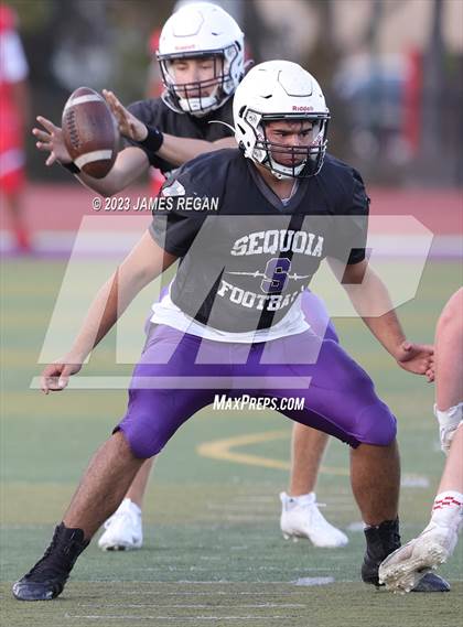 Thumbnail 1 in Hillsdale vs Richmond @ Sequoia (3-way scrimmage) photogallery.