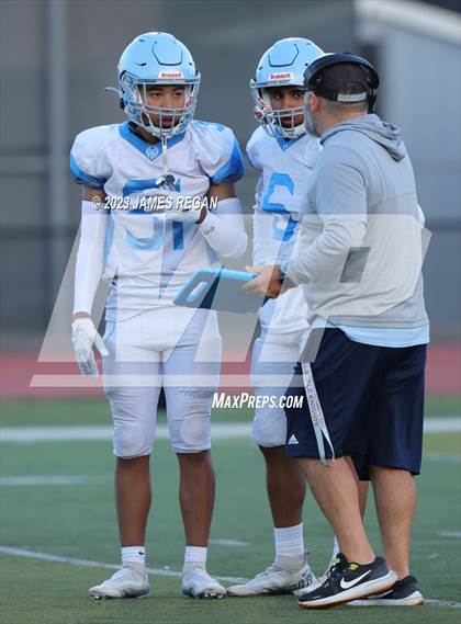 Thumbnail 1 in Hillsdale vs Richmond @ Sequoia (3-way scrimmage) photogallery.