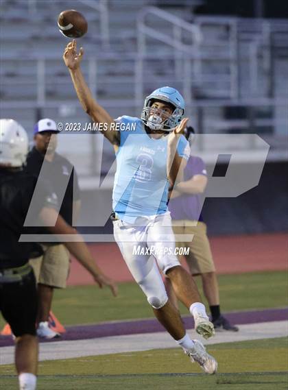 Thumbnail 2 in Hillsdale vs Richmond @ Sequoia (3-way scrimmage) photogallery.
