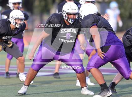 Thumbnail 1 in Hillsdale vs Richmond @ Sequoia (3-way scrimmage) photogallery.