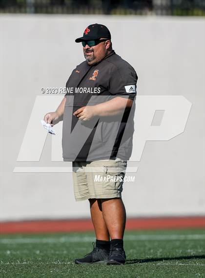Thumbnail 1 in South Pasadena vs Hoover photogallery.