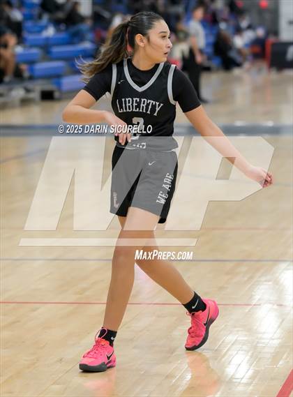 Thumbnail 2 in Coeur d'Alene vs. Liberty  (Nike Tournament of Champions) photogallery.