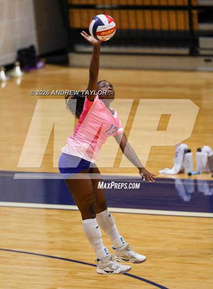 Thumbnail 1 in Cooper @ Episcopal photogallery.