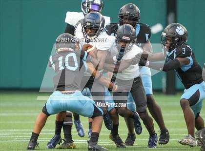 Thumbnail 3 in Seguin vs Wyatt (O.D.) photogallery.