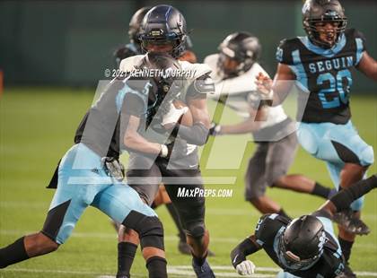Thumbnail 3 in Seguin vs Wyatt (O.D.) photogallery.