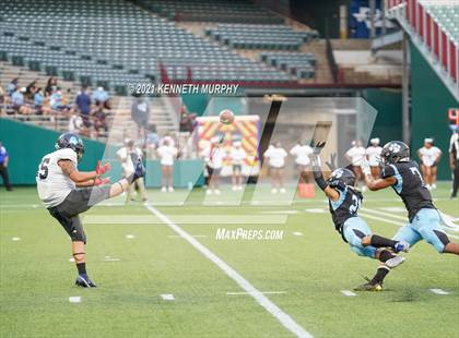 Thumbnail 3 in Seguin vs Wyatt (O.D.) photogallery.