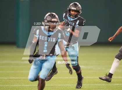 Thumbnail 2 in Seguin vs Wyatt (O.D.) photogallery.