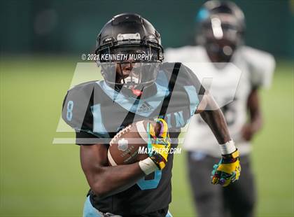 Thumbnail 2 in Seguin vs Wyatt (O.D.) photogallery.
