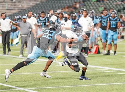Thumbnail 3 in Seguin vs Wyatt (O.D.) photogallery.