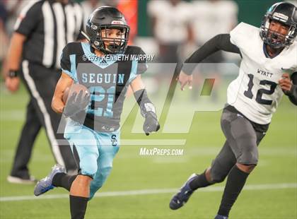 Thumbnail 3 in Seguin vs Wyatt (O.D.) photogallery.