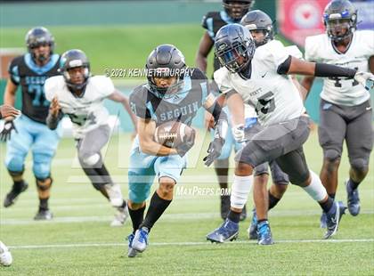 Thumbnail 3 in Seguin vs Wyatt (O.D.) photogallery.