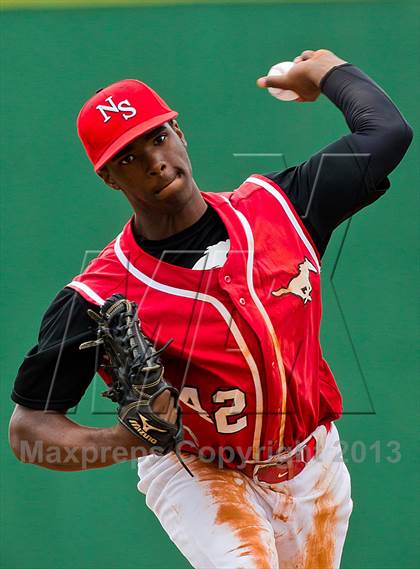Thumbnail 1 in Alvin vs North Shore (Alvin Yellowjacket Tournament) photogallery.