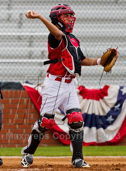 Thumbnail 2 in Alvin vs North Shore (Alvin Yellowjacket Tournament) photogallery.