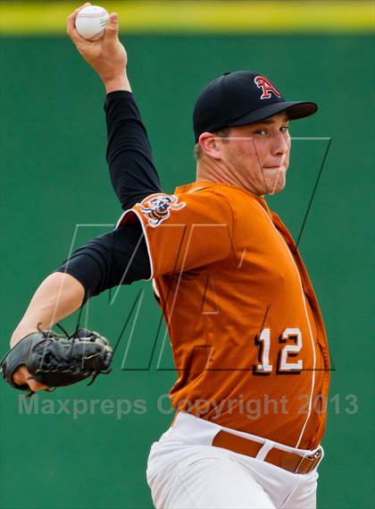 Thumbnail 2 in Alvin vs North Shore (Alvin Yellowjacket Tournament) photogallery.