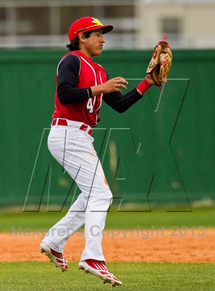 Thumbnail 3 in Alvin vs North Shore (Alvin Yellowjacket Tournament) photogallery.