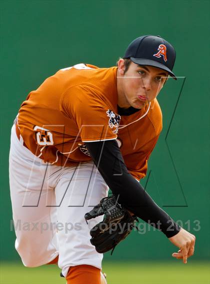 Thumbnail 2 in Alvin vs North Shore (Alvin Yellowjacket Tournament) photogallery.