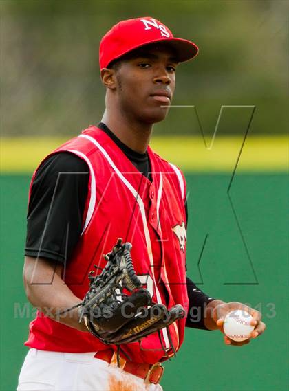 Thumbnail 2 in Alvin vs North Shore (Alvin Yellowjacket Tournament) photogallery.